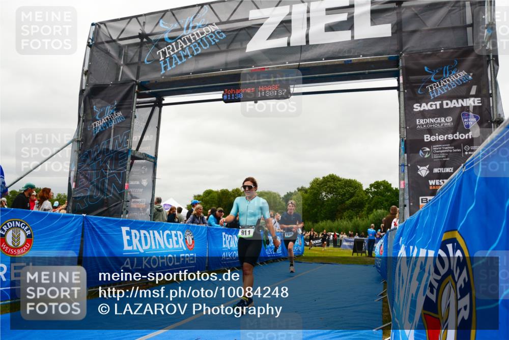 30.08.2026 - Elbe Triathlon Hamburg LAZAROV Photography http://msf.ph/oto/10084248 30.08.2026 11:40:48 Ziel 694, 911, 933, 1375 meine-sportfotos.de