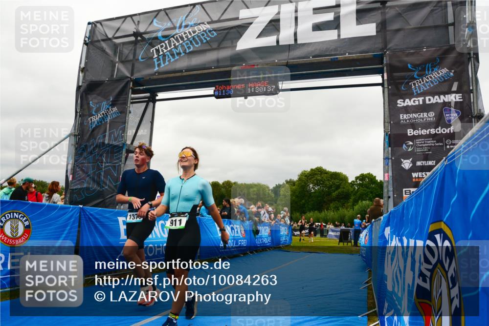 30.08.2026 - Elbe Triathlon Hamburg LAZAROV Photography http://msf.ph/oto/10084263 30.08.2026 11:40:49 Ziel 694, 911, 933, 1375 meine-sportfotos.de