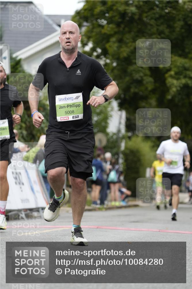 30.08.2026 - Blankeneser Heldenlauf Patografie http://msf.ph/oto/10084280 30.08.2026 10:24:25 Ziel 5008, 5086, 5137, 5309 meine-sportfotos.de