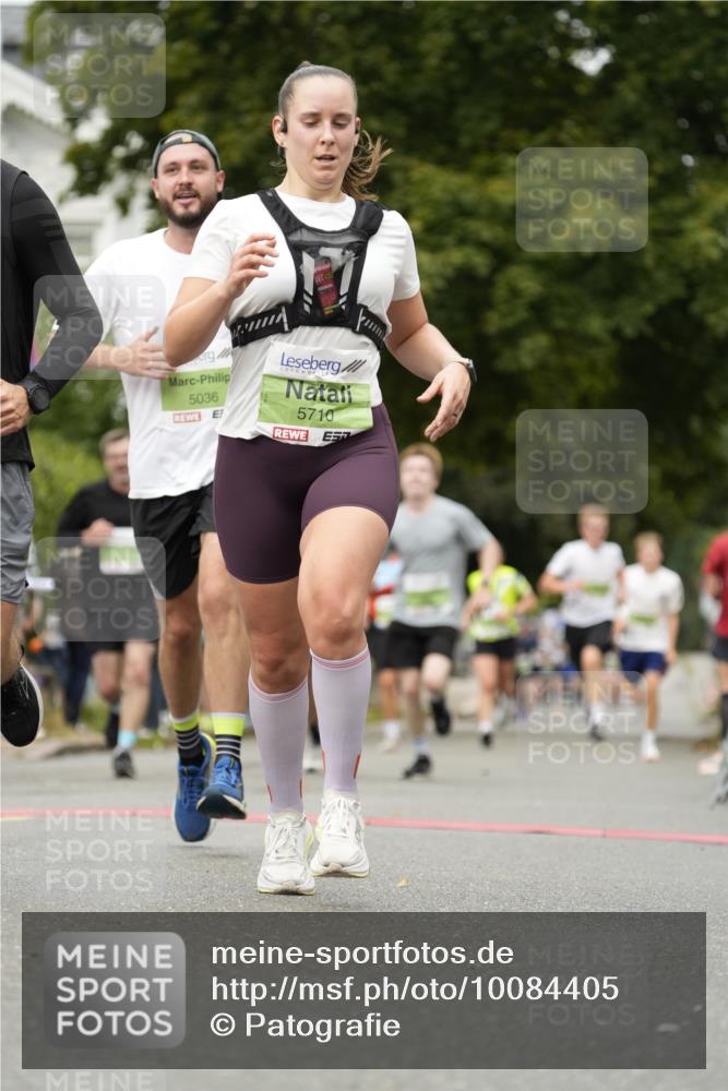 30.08.2026 - Blankeneser Heldenlauf Patografie http://msf.ph/oto/10084405 30.08.2026 10:25:39 Ziel 5036, 5156, 5158, 5192, 5263, 5406, 5588, 5590, 5591, 5617, 5685, 5686, 5710, 5870 meine-sportfotos.de