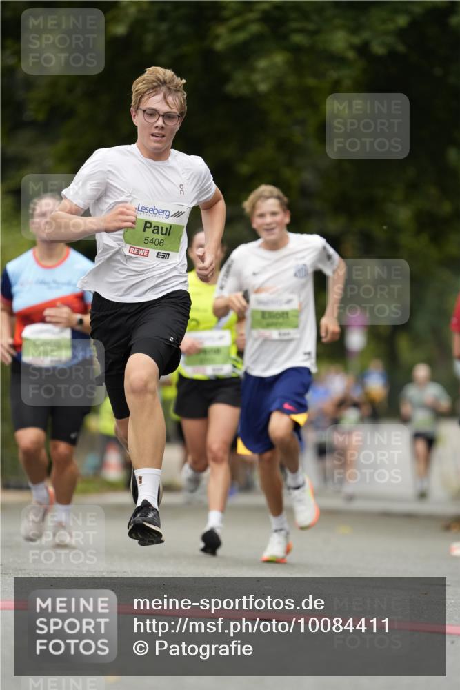 30.08.2026 - Blankeneser Heldenlauf Patografie http://msf.ph/oto/10084411 30.08.2026 10:25:43 Ziel 5036, 5156, 5158, 5263, 5406, 5524, 5617, 5685, 5686, 5701, 5710, 5777 meine-sportfotos.de