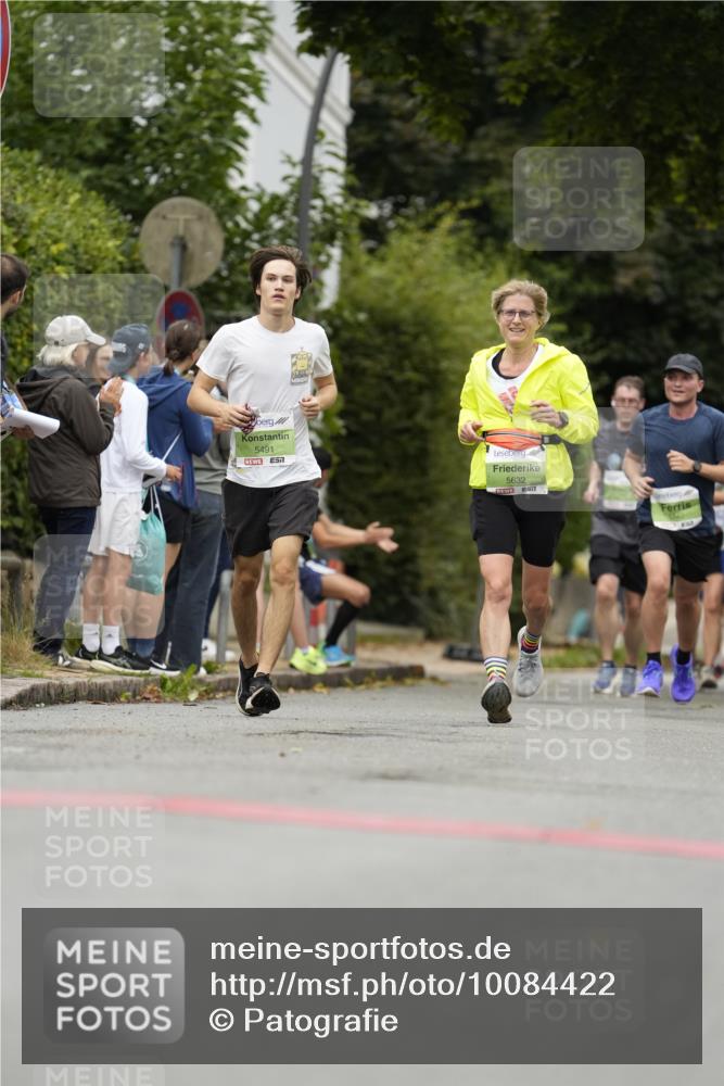 30.08.2026 - Blankeneser Heldenlauf Patografie http://msf.ph/oto/10084422 30.08.2026 10:25:52 Ziel 5524, 5632, 5701, 5777 meine-sportfotos.de