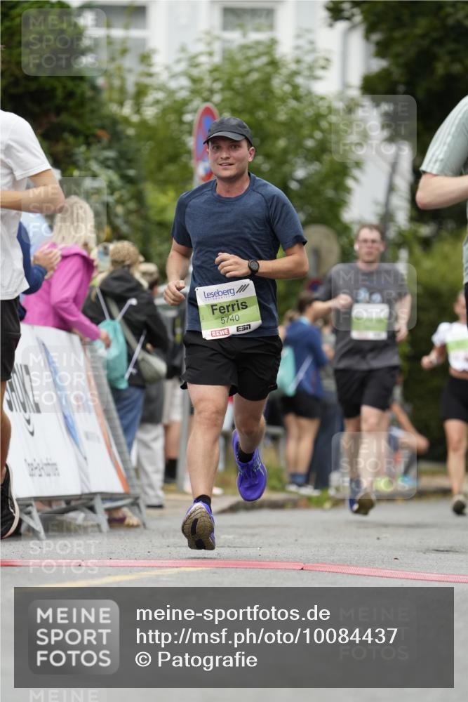 30.08.2026 - Blankeneser Heldenlauf Patografie http://msf.ph/oto/10084437 30.08.2026 10:25:58 Ziel 5491, 5598, 5612, 5632, 5740 meine-sportfotos.de