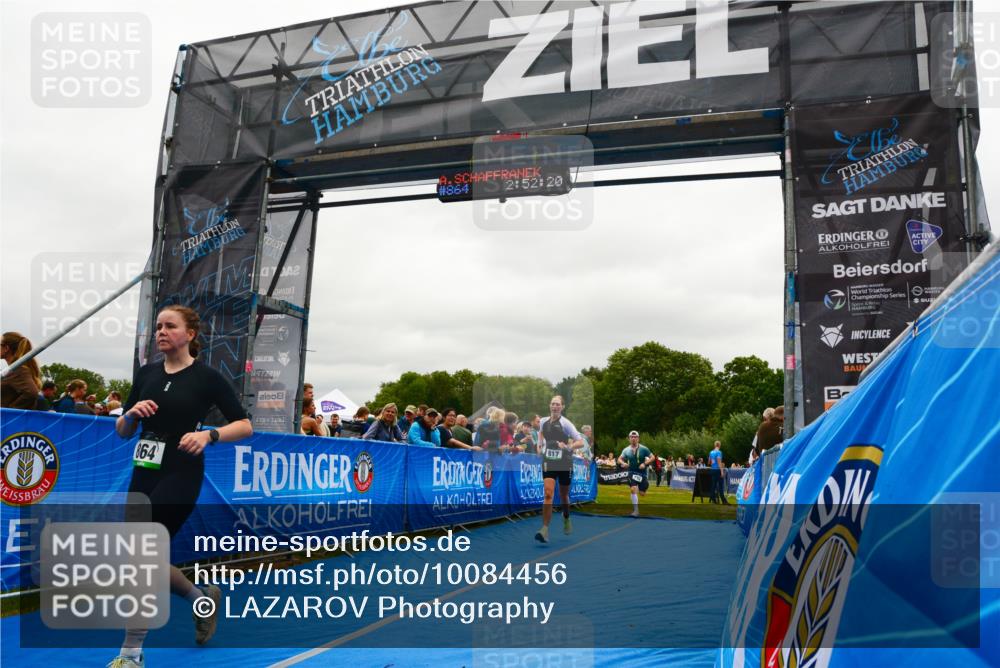 30.08.2026 - Elbe Triathlon Hamburg LAZAROV Photography http://msf.ph/oto/10084456 30.08.2026 11:42:20 Ziel 792, 817, 864 meine-sportfotos.de