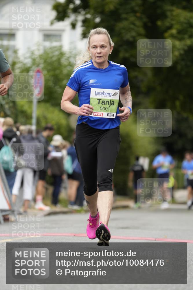 30.08.2026 - Blankeneser Heldenlauf Patografie http://msf.ph/oto/10084476 30.08.2026 10:26:17 Ziel 5001, 5284, 5316, 5326, 5461, 5670, 5787, 5792 meine-sportfotos.de
