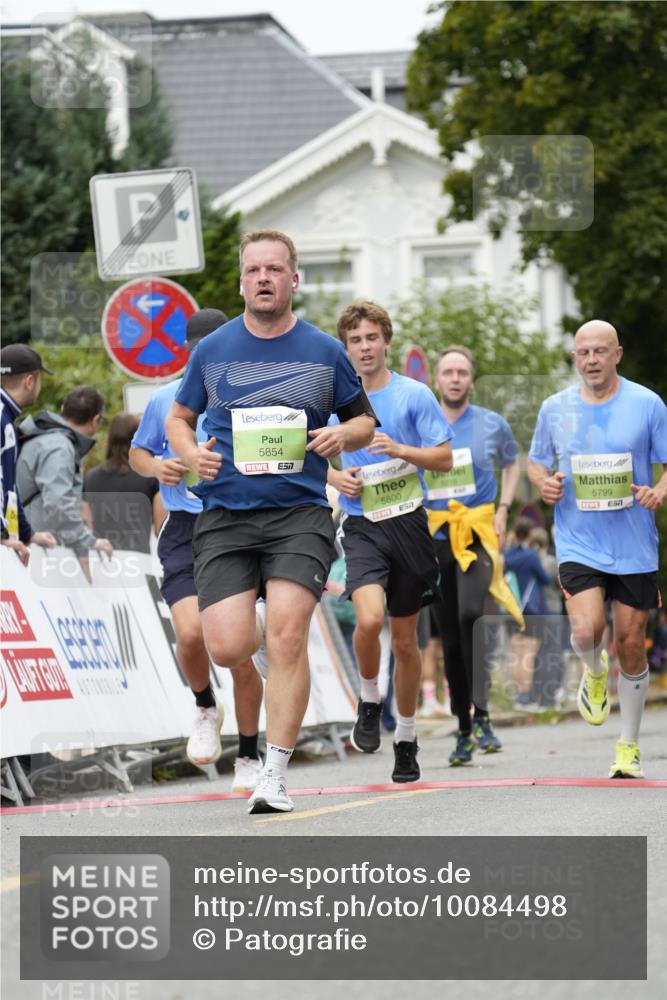 30.08.2026 - Blankeneser Heldenlauf Patografie http://msf.ph/oto/10084498 30.08.2026 10:26:30 Ziel 5009, 5219, 5791, 5799, 5800, 5801, 5854 meine-sportfotos.de