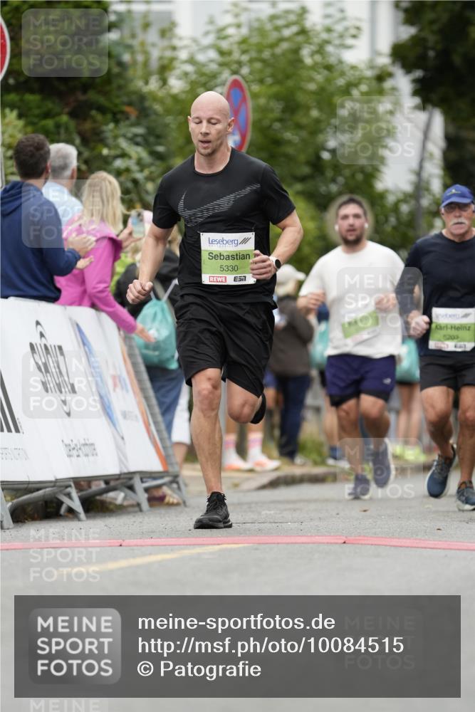 30.08.2026 - Blankeneser Heldenlauf Patografie http://msf.ph/oto/10084515 30.08.2026 10:26:38 Ziel 5146, 5203, 5219, 5330, 5503, 5779, 5791 meine-sportfotos.de