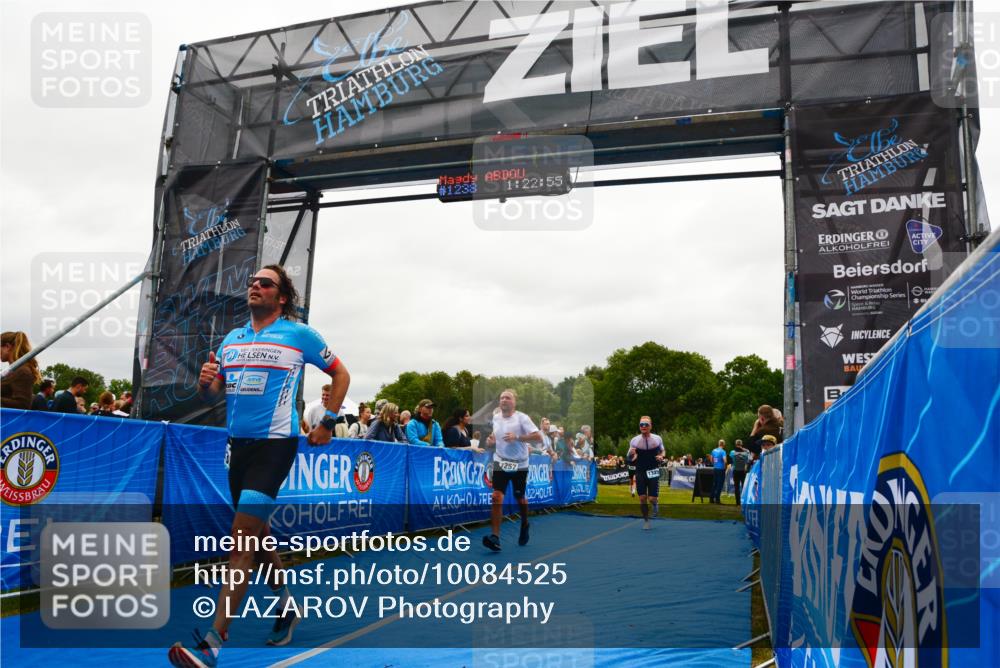 30.08.2026 - Elbe Triathlon Hamburg LAZAROV Photography http://msf.ph/oto/10084525 30.08.2026 11:42:58 Ziel 805, 1257, 1303, 1325 meine-sportfotos.de
