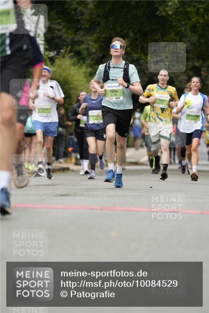 30.08.2026 - Blankeneser Heldenlauf Patografie http://msf.ph/oto/10084529 30.08.2026 10:26:42 Ziel 5146, 5203, 5330, 5503, 5616, 5729, 5779 meine-sportfotos.de