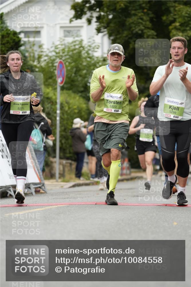30.08.2026 - Blankeneser Heldenlauf Patografie http://msf.ph/oto/10084558 30.08.2026 10:26:53 Ziel 5023, 5209, 5233, 5271, 5299, 5323, 5465, 5474, 5498, 5505, 5506, 5616 meine-sportfotos.de
