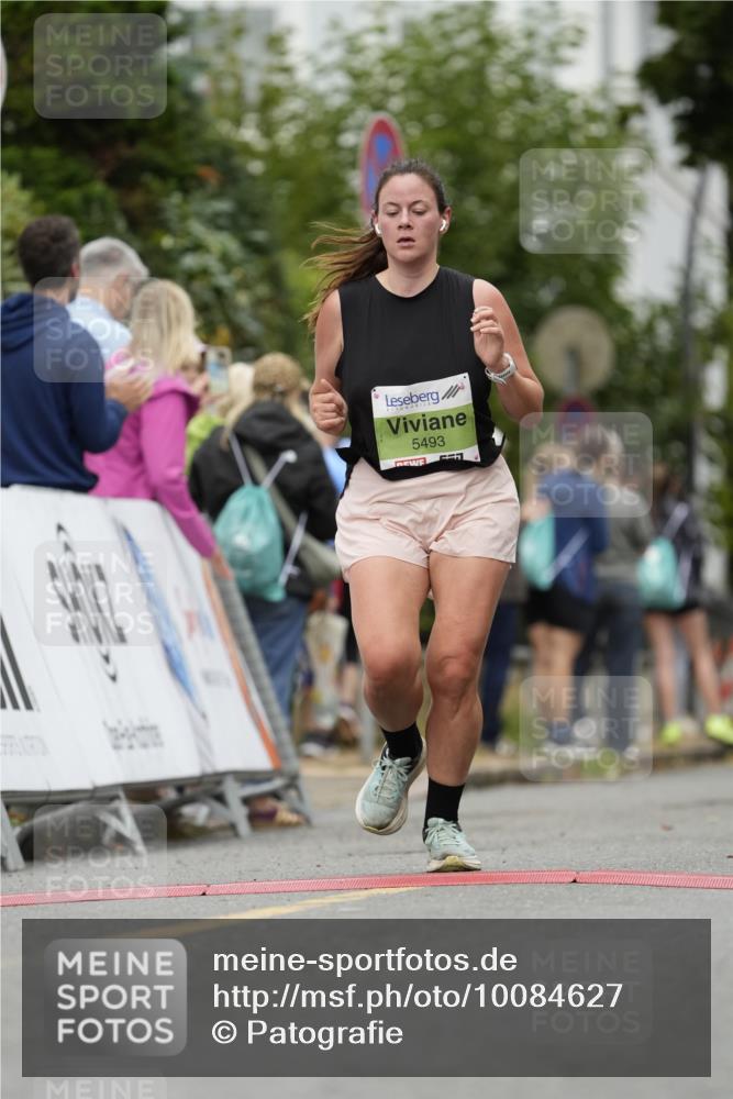 30.08.2026 - Blankeneser Heldenlauf Patografie http://msf.ph/oto/10084627 30.08.2026 10:27:24 Ziel 5104, 5368, 5493, 5555, 5763, 5896 meine-sportfotos.de