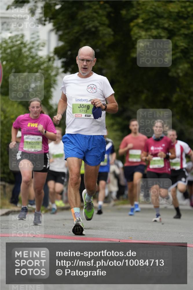 30.08.2026 - Blankeneser Heldenlauf Patografie http://msf.ph/oto/10084713 30.08.2026 10:28:20 Ziel 5082, 5130, 5478, 5537, 5663, 5713, 5805, 5806, 5807, 5808, 5850, 5851 meine-sportfotos.de