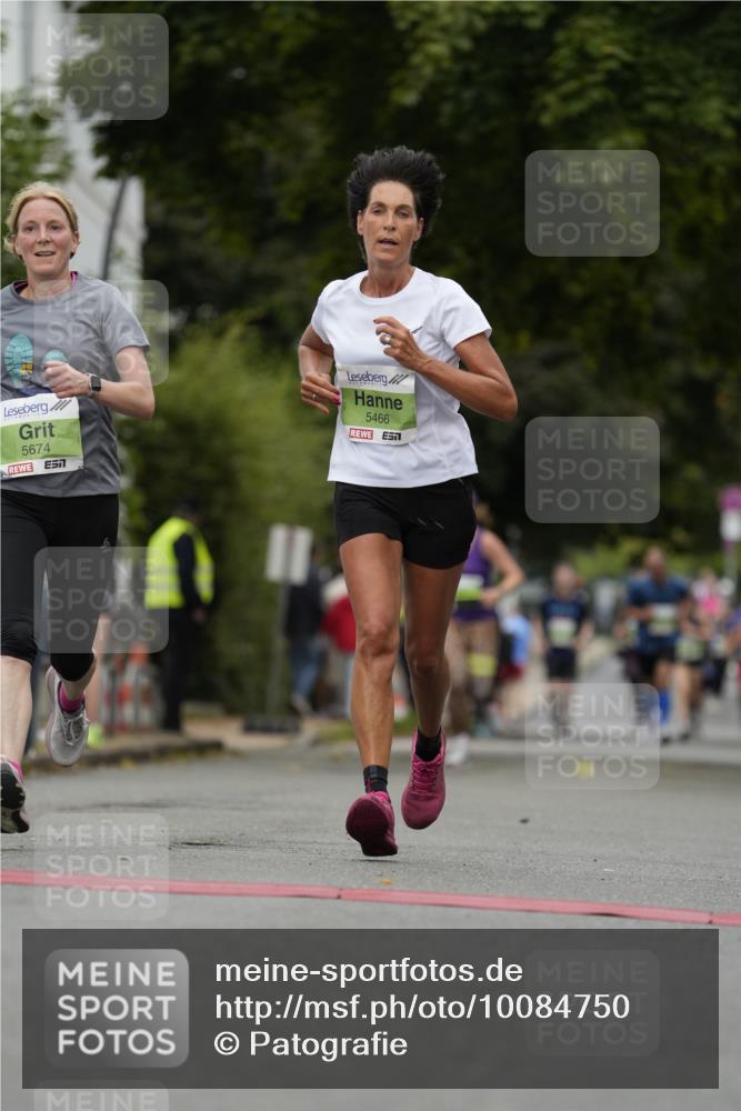 30.08.2026 - Blankeneser Heldenlauf Patografie http://msf.ph/oto/10084750 30.08.2026 10:28:34 Ziel 5083, 5466, 5674 meine-sportfotos.de