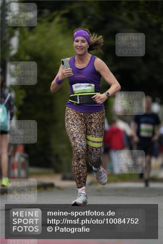 30.08.2026 - Blankeneser Heldenlauf Patografie http://msf.ph/oto/10084752 30.08.2026 10:28:40 Ziel 5083, 5466, 5674 meine-sportfotos.de
