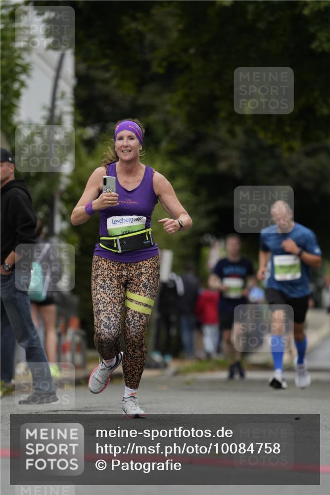 30.08.2026 - Blankeneser Heldenlauf Patografie http://msf.ph/oto/10084758 30.08.2026 10:28:42 Ziel 5466, 5674, 5847 meine-sportfotos.de