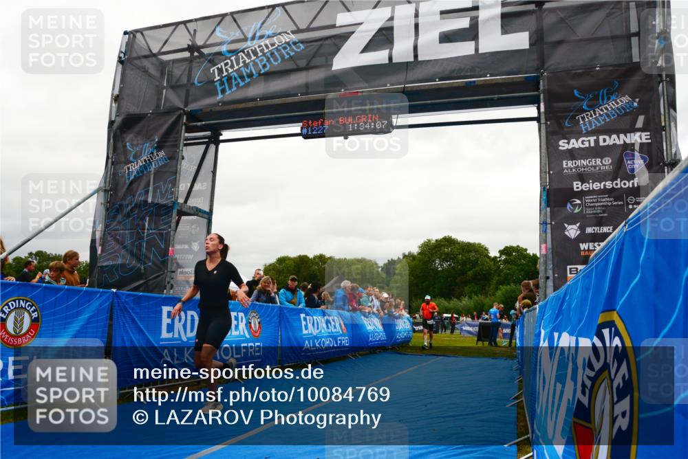 30.08.2026 - Elbe Triathlon Hamburg LAZAROV Photography http://msf.ph/oto/10084769 30.08.2026 11:44:24 Ziel 808, 875, 1239 meine-sportfotos.de