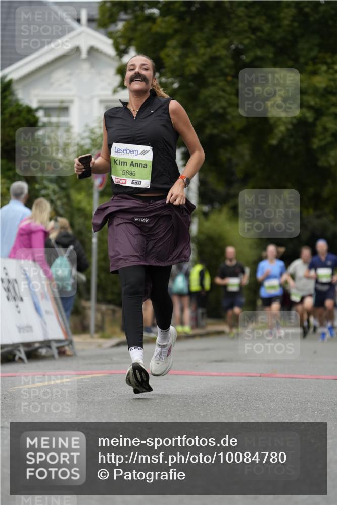 30.08.2026 - Blankeneser Heldenlauf Patografie http://msf.ph/oto/10084780 30.08.2026 10:28:57 Ziel 5120, 5276, 5285, 5600, 5601, 5696 meine-sportfotos.de