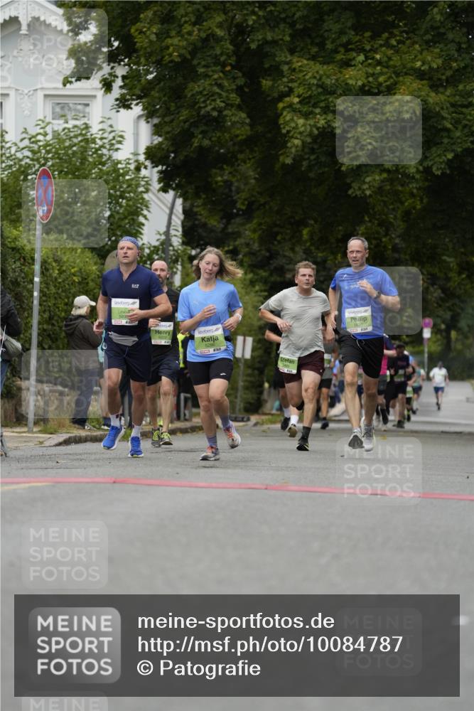 30.08.2026 - Blankeneser Heldenlauf Patografie http://msf.ph/oto/10084787 30.08.2026 10:29:02 Ziel 5276, 5285, 5286, 5600, 5601, 5630, 5696, 5895 meine-sportfotos.de