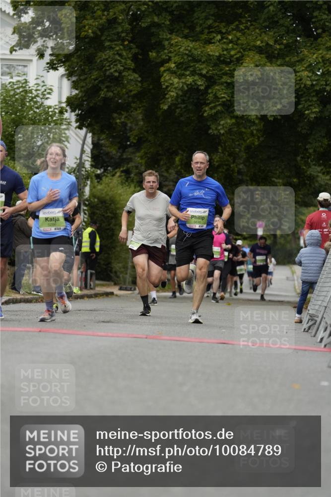 30.08.2026 - Blankeneser Heldenlauf Patografie http://msf.ph/oto/10084789 30.08.2026 10:29:04 Ziel 5222, 5286, 5483, 5630, 5895 meine-sportfotos.de