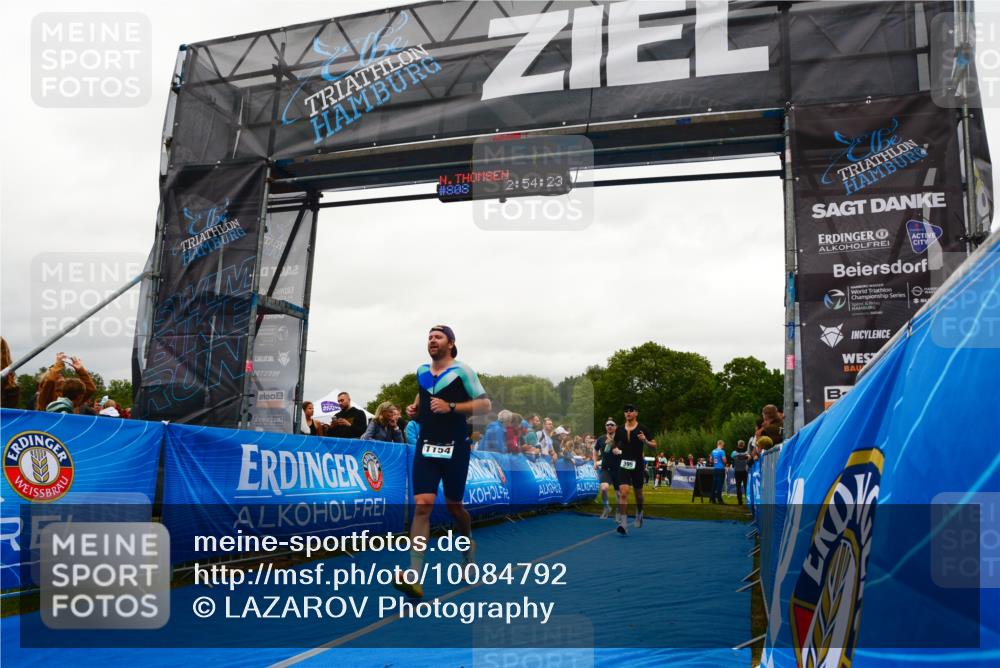 30.08.2026 - Elbe Triathlon Hamburg LAZAROV Photography http://msf.ph/oto/10084792 30.08.2026 11:44:35 Ziel 395, 862, 1154, 1161, 1384 meine-sportfotos.de