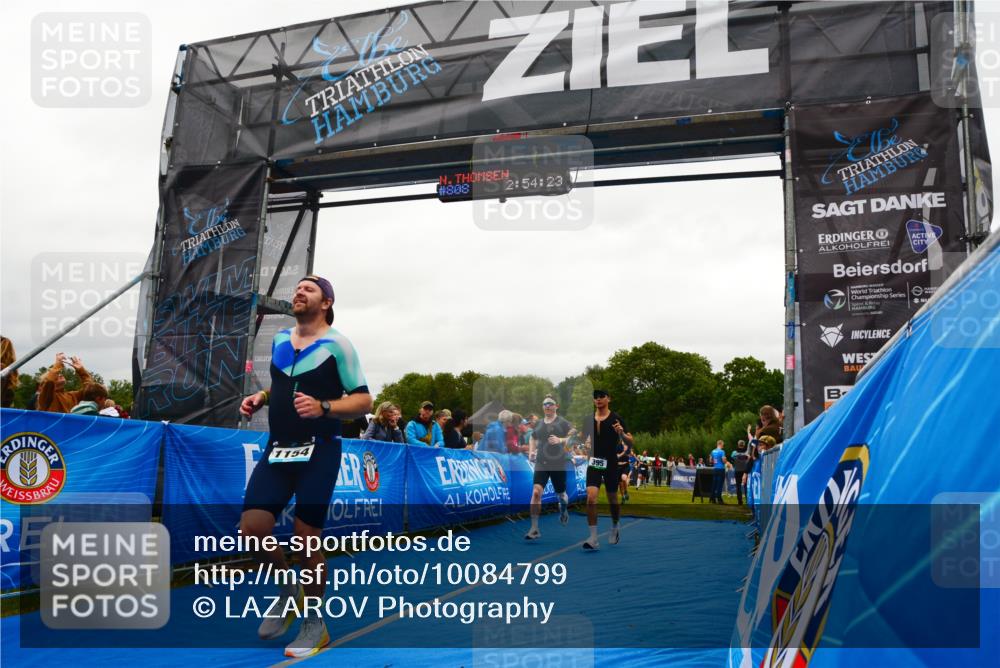 30.08.2026 - Elbe Triathlon Hamburg LAZAROV Photography http://msf.ph/oto/10084799 30.08.2026 11:44:36 Ziel 395, 553, 862, 1154, 1161, 1384 meine-sportfotos.de