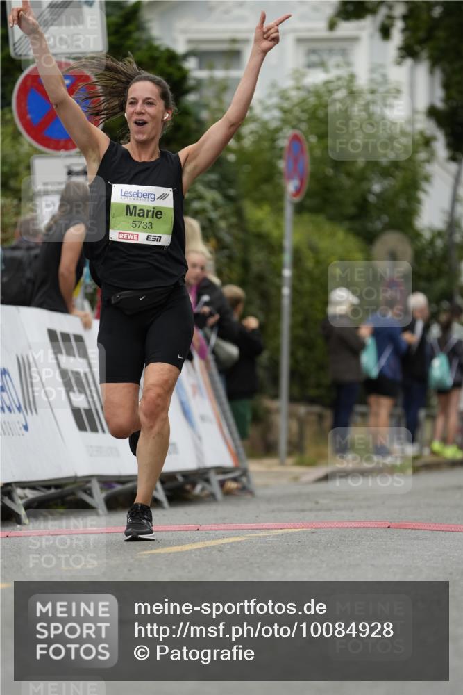 30.08.2026 - Blankeneser Heldenlauf Patografie http://msf.ph/oto/10084928 30.08.2026 10:30:35 Ziel 5153, 5206, 5213, 5421, 5470, 5733 meine-sportfotos.de