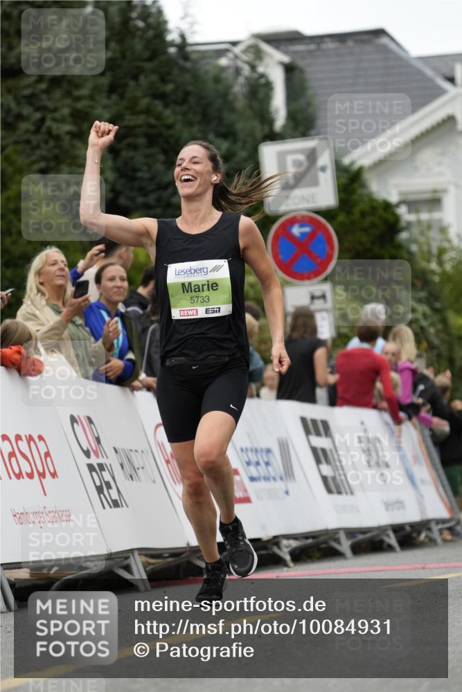 30.08.2026 - Blankeneser Heldenlauf Patografie http://msf.ph/oto/10084931 30.08.2026 10:30:36 Ziel 5153, 5206, 5213, 5421, 5733 meine-sportfotos.de