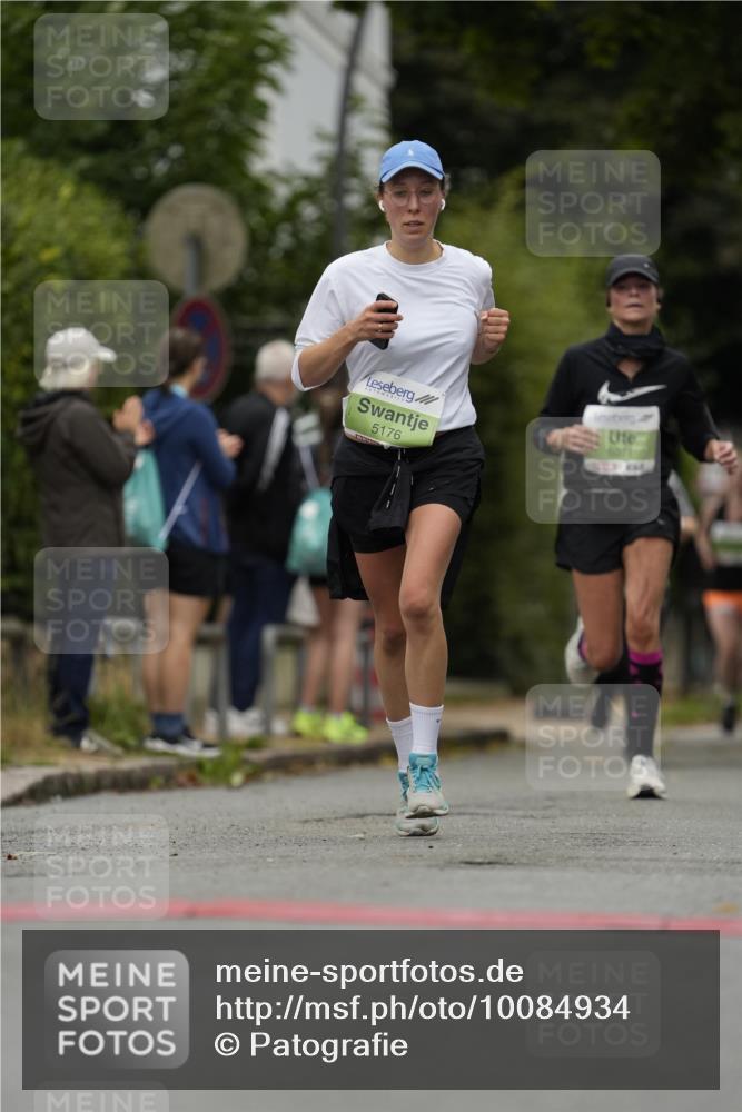 30.08.2026 - Blankeneser Heldenlauf Patografie http://msf.ph/oto/10084934 30.08.2026 10:30:39 Ziel 5071, 5176, 5733 meine-sportfotos.de