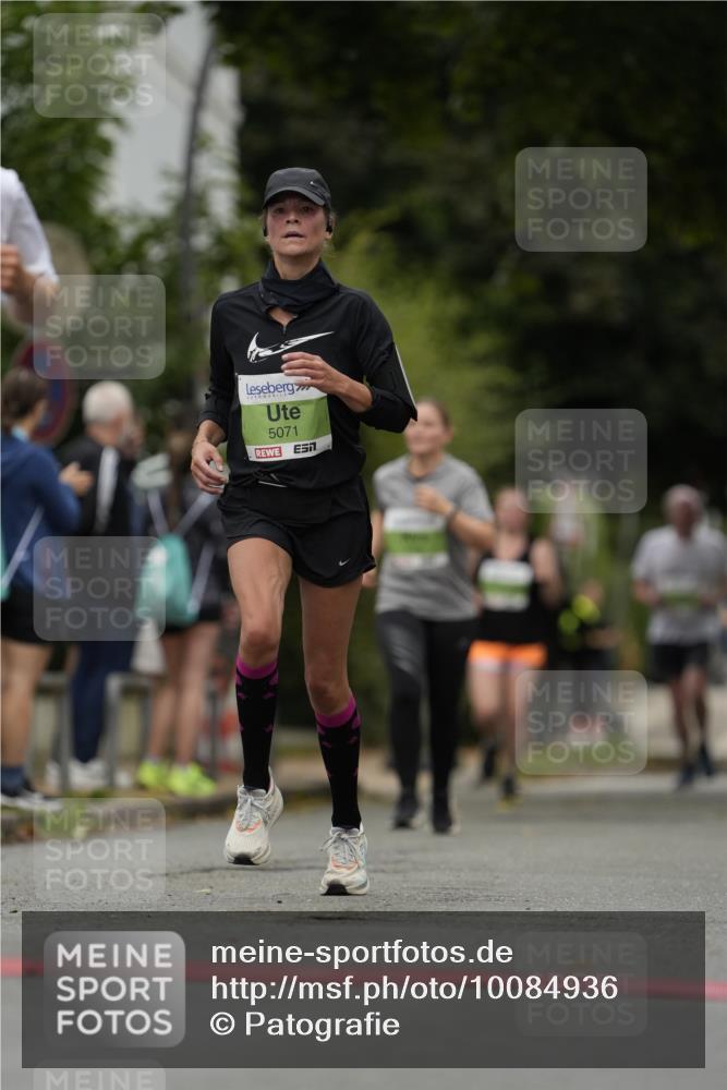 30.08.2026 - Blankeneser Heldenlauf Patografie http://msf.ph/oto/10084936 30.08.2026 10:30:41 Ziel 5071, 5176, 5733 meine-sportfotos.de