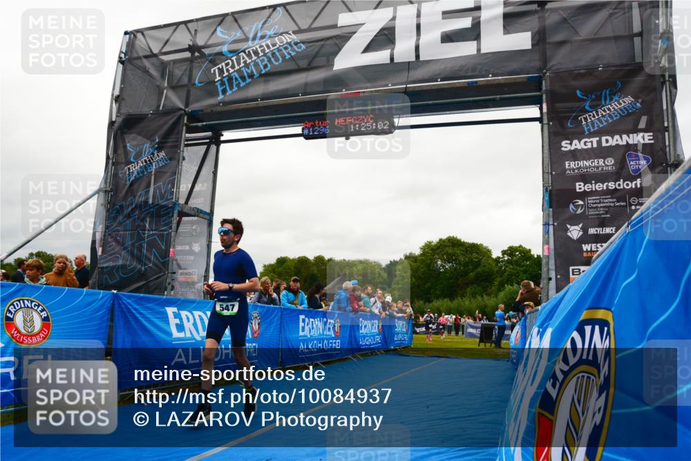 30.08.2026 - Elbe Triathlon Hamburg LAZAROV Photography http://msf.ph/oto/10084937 30.08.2026 11:45:22 Ziel 547, 969 meine-sportfotos.de