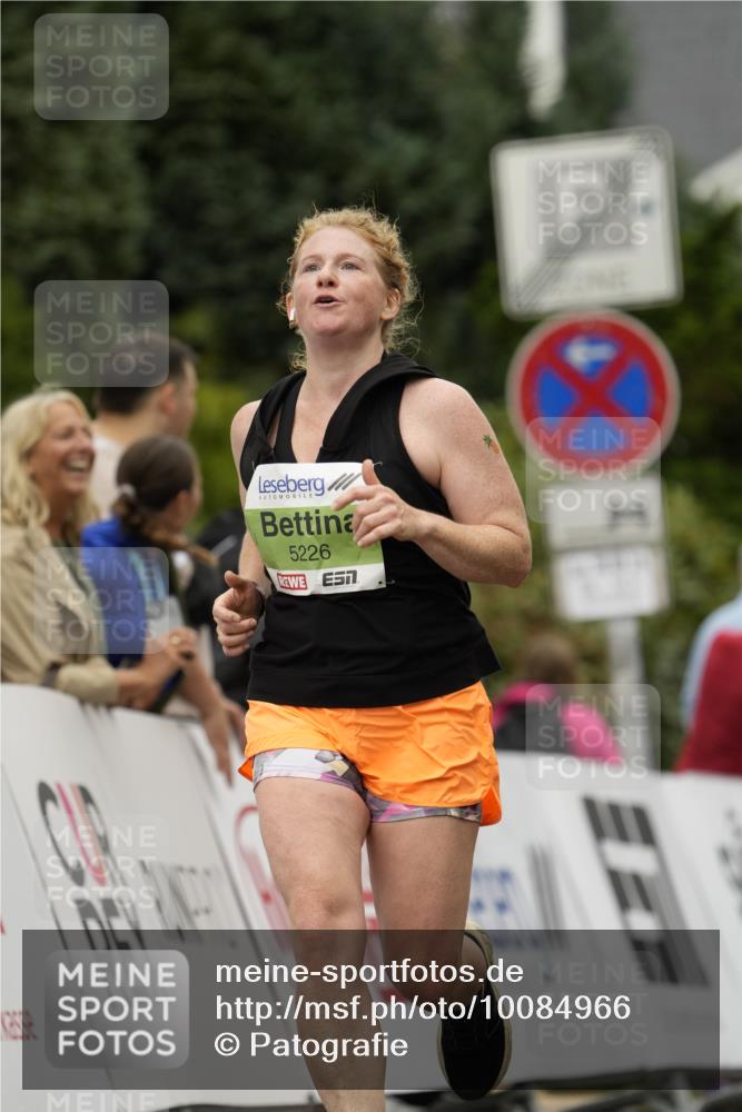 30.08.2026 - Blankeneser Heldenlauf Patografie http://msf.ph/oto/10084966 30.08.2026 10:30:58 Ziel 5132, 5226, 5460, 5507, 5677, 5720, 5721 meine-sportfotos.de