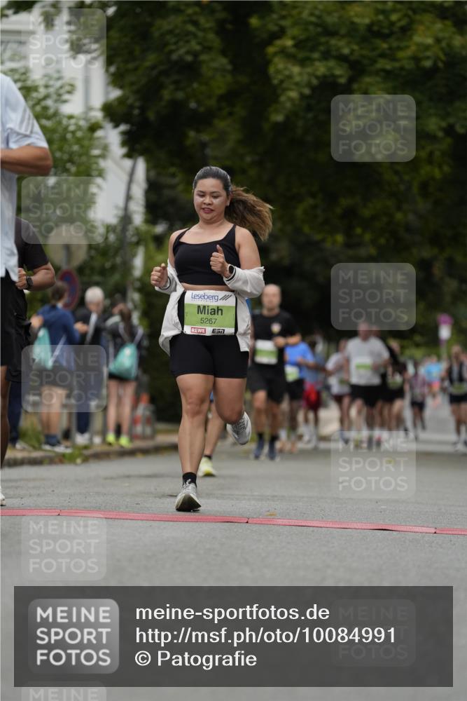 30.08.2026 - Blankeneser Heldenlauf Patografie http://msf.ph/oto/10084991 30.08.2026 10:31:18 Ziel 5182, 5267, 5346, 5715 meine-sportfotos.de