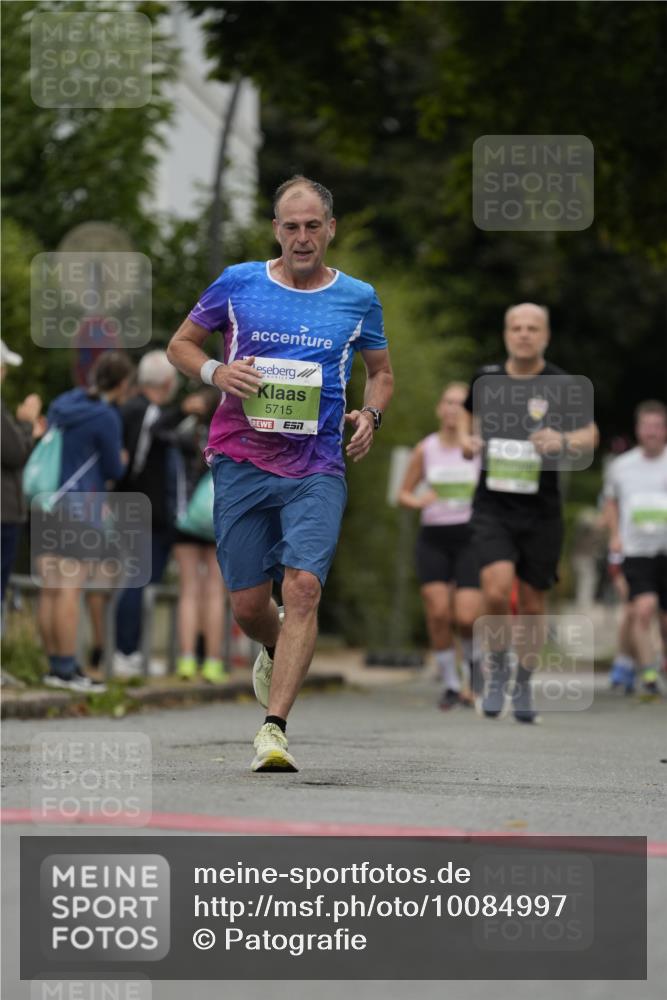 30.08.2026 - Blankeneser Heldenlauf Patografie http://msf.ph/oto/10084997 30.08.2026 10:31:20 Ziel 5182, 5267, 5346, 5715 meine-sportfotos.de