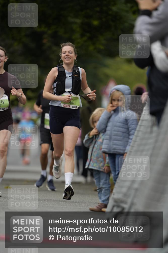 30.08.2026 - Blankeneser Heldenlauf Patografie http://msf.ph/oto/10085012 30.08.2026 10:31:28 Ziel 5108, 5141, 5157, 5552, 5715, 5885 meine-sportfotos.de