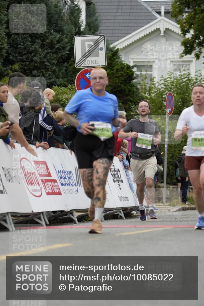 30.08.2026 - Blankeneser Heldenlauf Patografie http://msf.ph/oto/10085022 30.08.2026 10:31:32 Ziel 5057, 5108, 5141, 5157, 5170, 5171, 5496, 5552, 5885, 5892 meine-sportfotos.de
