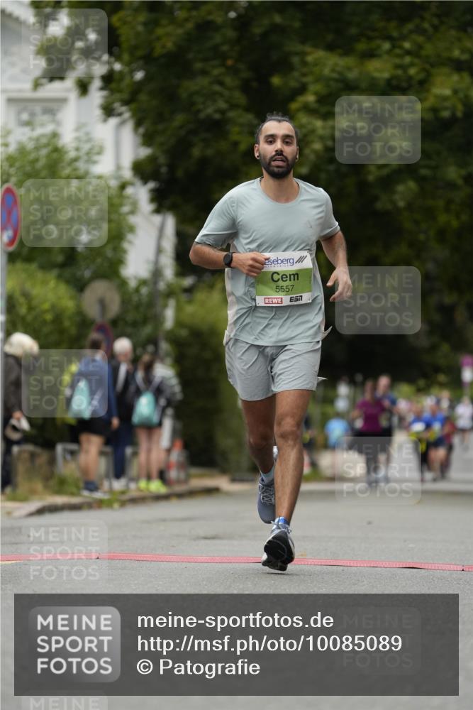 30.08.2026 - Blankeneser Heldenlauf Patografie http://msf.ph/oto/10085089 30.08.2026 10:32:10 Ziel 5025, 5073, 5138, 5293, 5557 meine-sportfotos.de