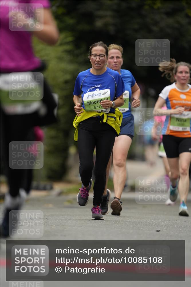 30.08.2026 - Blankeneser Heldenlauf Patografie http://msf.ph/oto/10085108 30.08.2026 10:32:27 Ziel 5212, 5350 meine-sportfotos.de