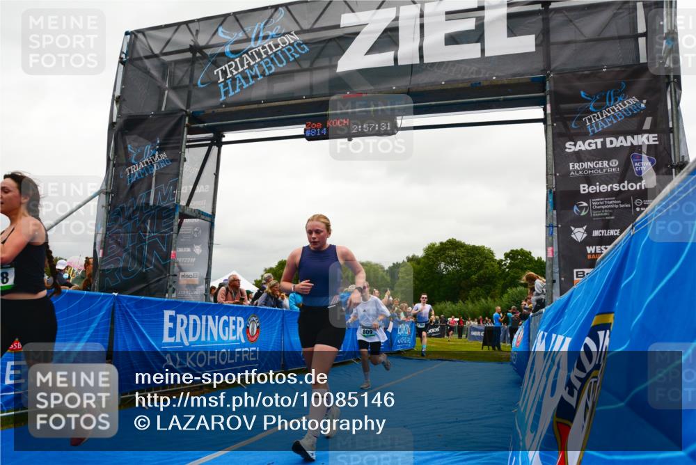 30.08.2026 - Elbe Triathlon Hamburg LAZAROV Photography http://msf.ph/oto/10085146 30.08.2026 11:47:30 Ziel 809, 814, 828, 857, 1383 meine-sportfotos.de