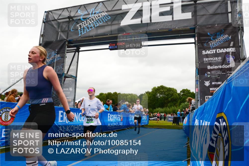 30.08.2026 - Elbe Triathlon Hamburg LAZAROV Photography http://msf.ph/oto/10085154 30.08.2026 11:47:31 Ziel 809, 814, 828, 857, 1383 meine-sportfotos.de