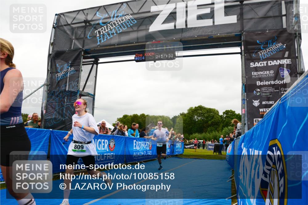 30.08.2026 - Elbe Triathlon Hamburg LAZAROV Photography http://msf.ph/oto/10085158 30.08.2026 11:47:31 Ziel 809, 814, 828, 857, 1383 meine-sportfotos.de