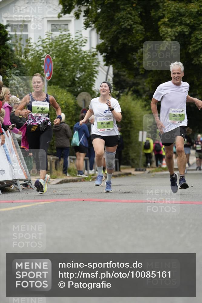 30.08.2026 - Blankeneser Heldenlauf Patografie http://msf.ph/oto/10085161 30.08.2026 10:32:52 Ziel 5046, 5113, 5500, 5573, 5748 meine-sportfotos.de