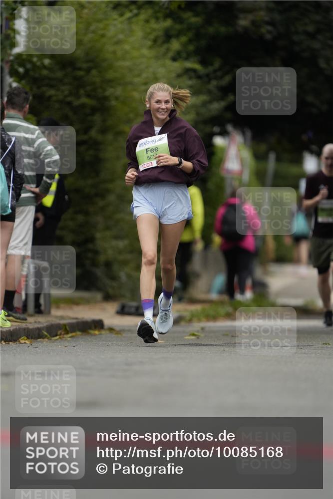30.08.2026 - Blankeneser Heldenlauf Patografie http://msf.ph/oto/10085168 30.08.2026 10:32:58 Ziel 5046, 5500, 5573 meine-sportfotos.de