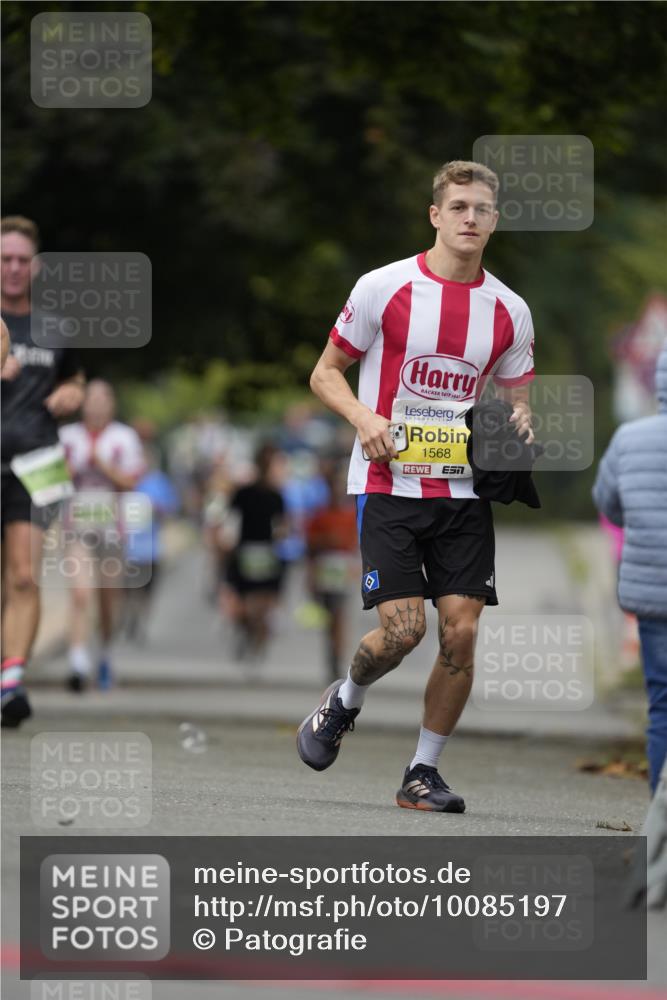 30.08.2026 - Blankeneser Heldenlauf Patografie http://msf.ph/oto/10085197 30.08.2026 10:33:13 Ziel 5129, 5249, 5463, 5614, 5683, 5684 meine-sportfotos.de