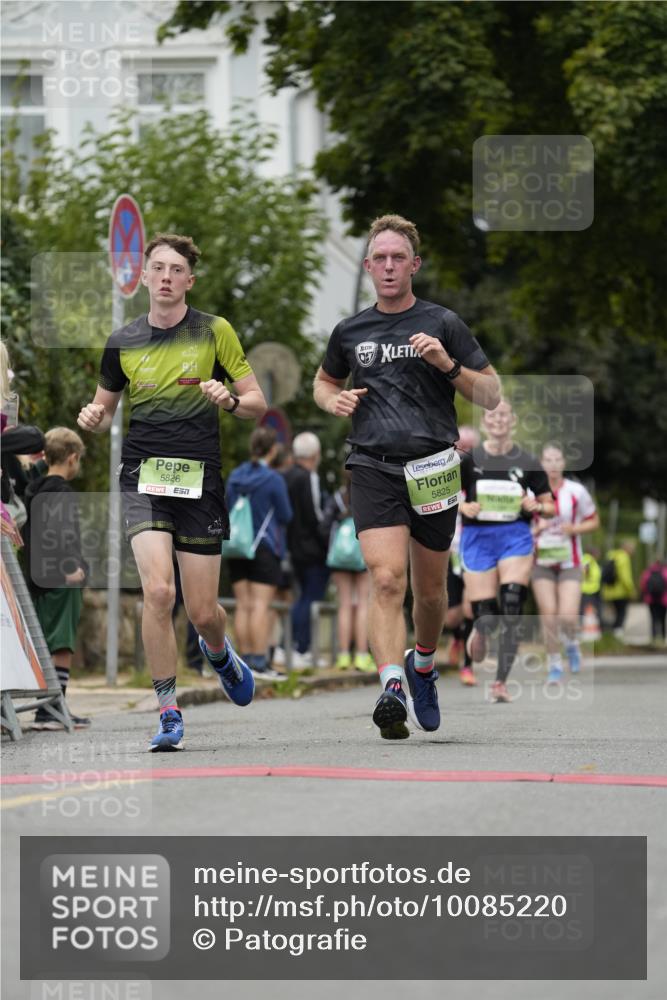 30.08.2026 - Blankeneser Heldenlauf Patografie http://msf.ph/oto/10085220 30.08.2026 10:33:25 Ziel 5044, 5133, 5666, 5825, 5826 meine-sportfotos.de