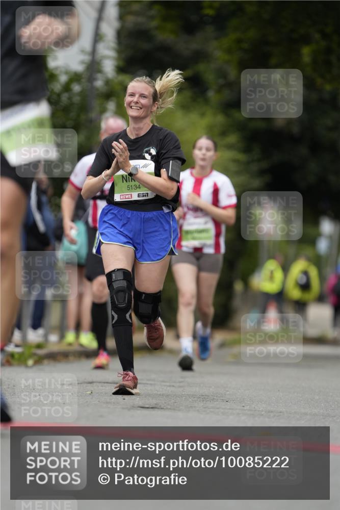 30.08.2026 - Blankeneser Heldenlauf Patografie http://msf.ph/oto/10085222 30.08.2026 10:33:27 Ziel 5044, 5133, 5134, 5666, 5825, 5826 meine-sportfotos.de