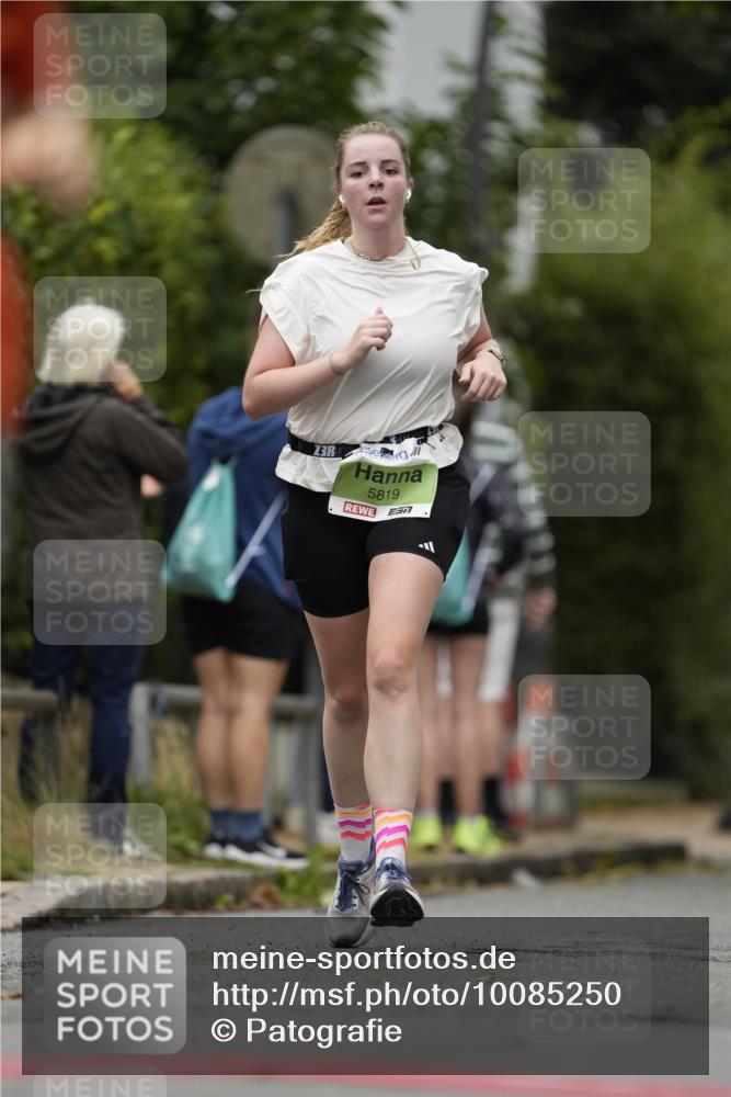 30.08.2026 - Blankeneser Heldenlauf Patografie http://msf.ph/oto/10085250 30.08.2026 10:33:44 Ziel 5631, 5633, 5819 meine-sportfotos.de