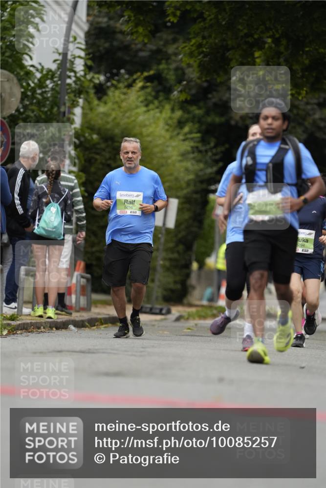 30.08.2026 - Blankeneser Heldenlauf Patografie http://msf.ph/oto/10085257 30.08.2026 10:33:50 Ziel 5369, 5631, 5633, 5819 meine-sportfotos.de