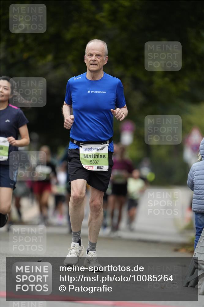 30.08.2026 - Blankeneser Heldenlauf Patografie http://msf.ph/oto/10085264 30.08.2026 10:33:54 Ziel 5211, 5294, 5337, 5369, 5819 meine-sportfotos.de