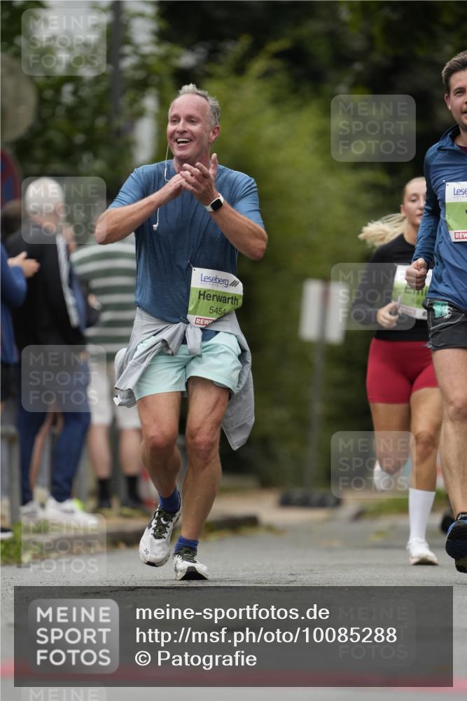 30.08.2026 - Blankeneser Heldenlauf Patografie http://msf.ph/oto/10085288 30.08.2026 10:34:04 Ziel 5211, 5256, 5294, 5337, 5454, 5486, 5700 meine-sportfotos.de