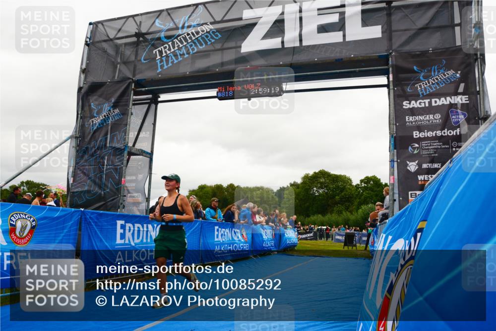 30.08.2026 - Elbe Triathlon Hamburg LAZAROV Photography http://msf.ph/oto/10085292 30.08.2026 11:49:18 Ziel 818 meine-sportfotos.de